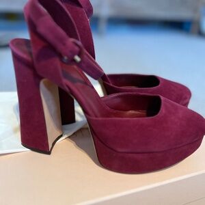Alexandre Birman vita platform suede pump